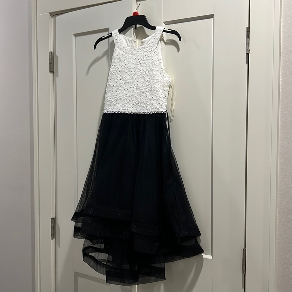 NWT Girls’ formal dress